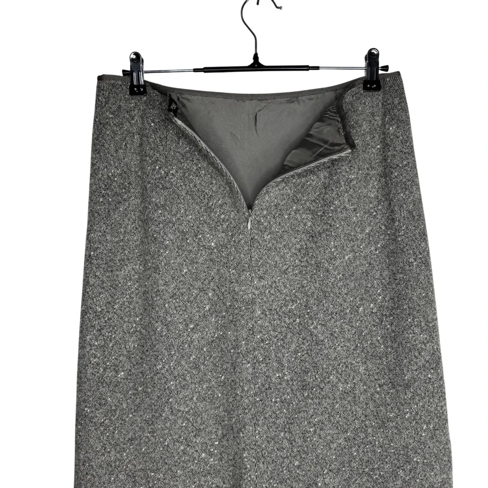 Tahari Grey Wool Blend Maxi Skirt Zipper Closure Size 14P Holiday Winter Classic